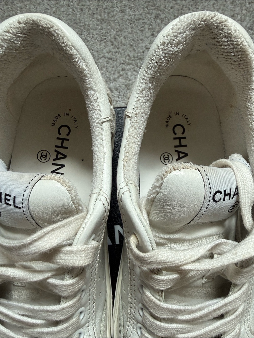 CHANEL White Leather Lace-Up Low Top Logo Sneakers EU 38.5 US 8.5 - Picture 8 of 10